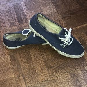 DARK BLUE VANS OFF THE WALL
